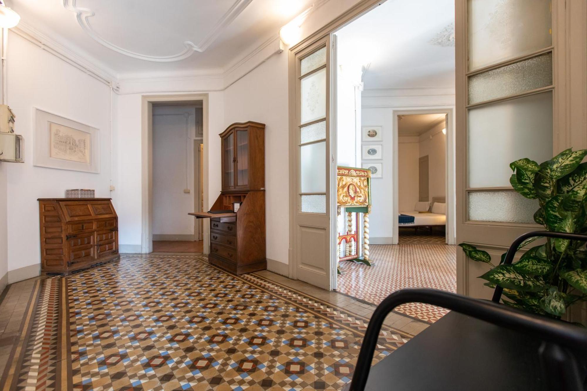 B21-apartamento Modernista Grupos Barcelona
