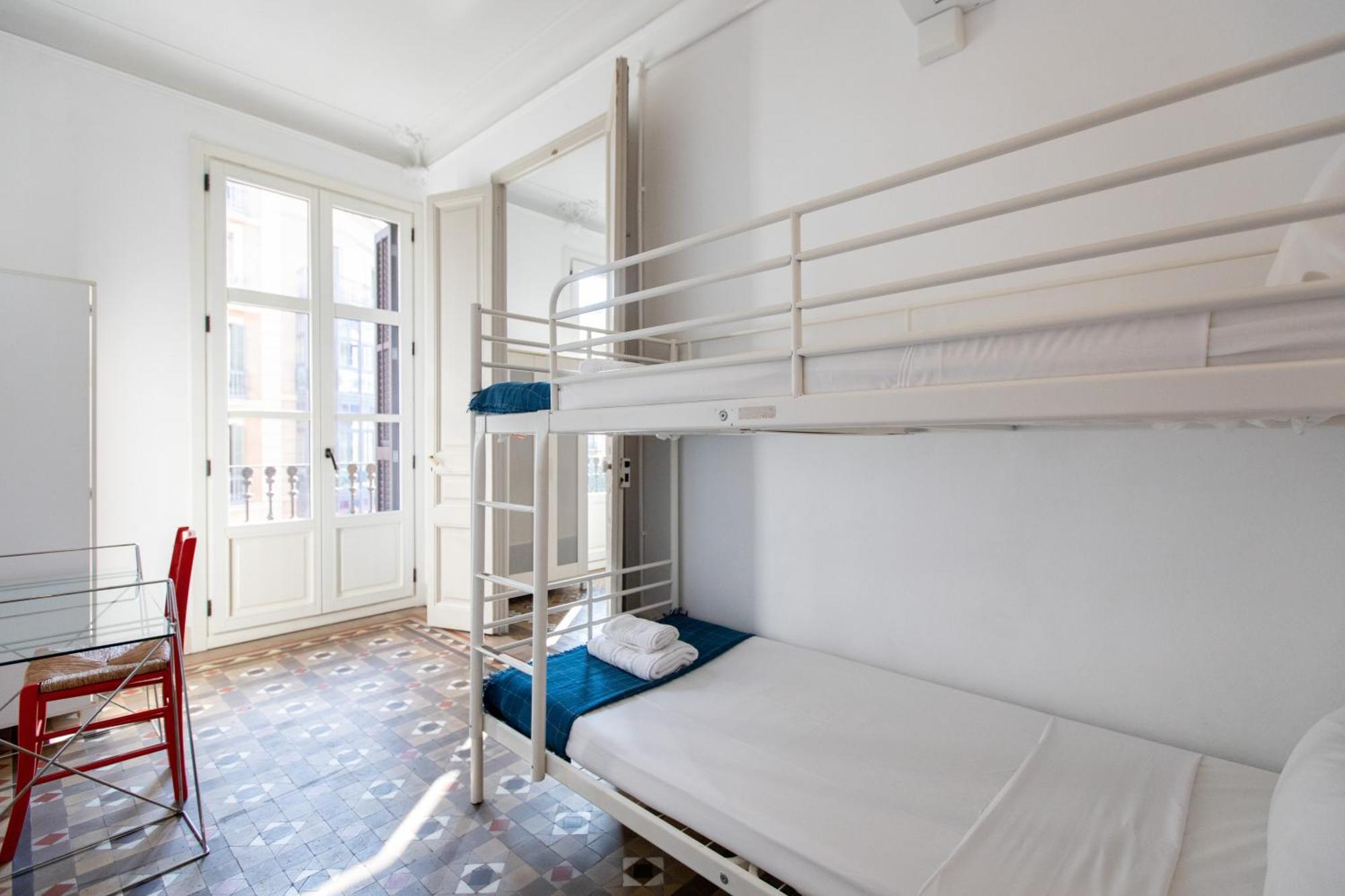 B21-apartamento Modernista Grupos Apartment