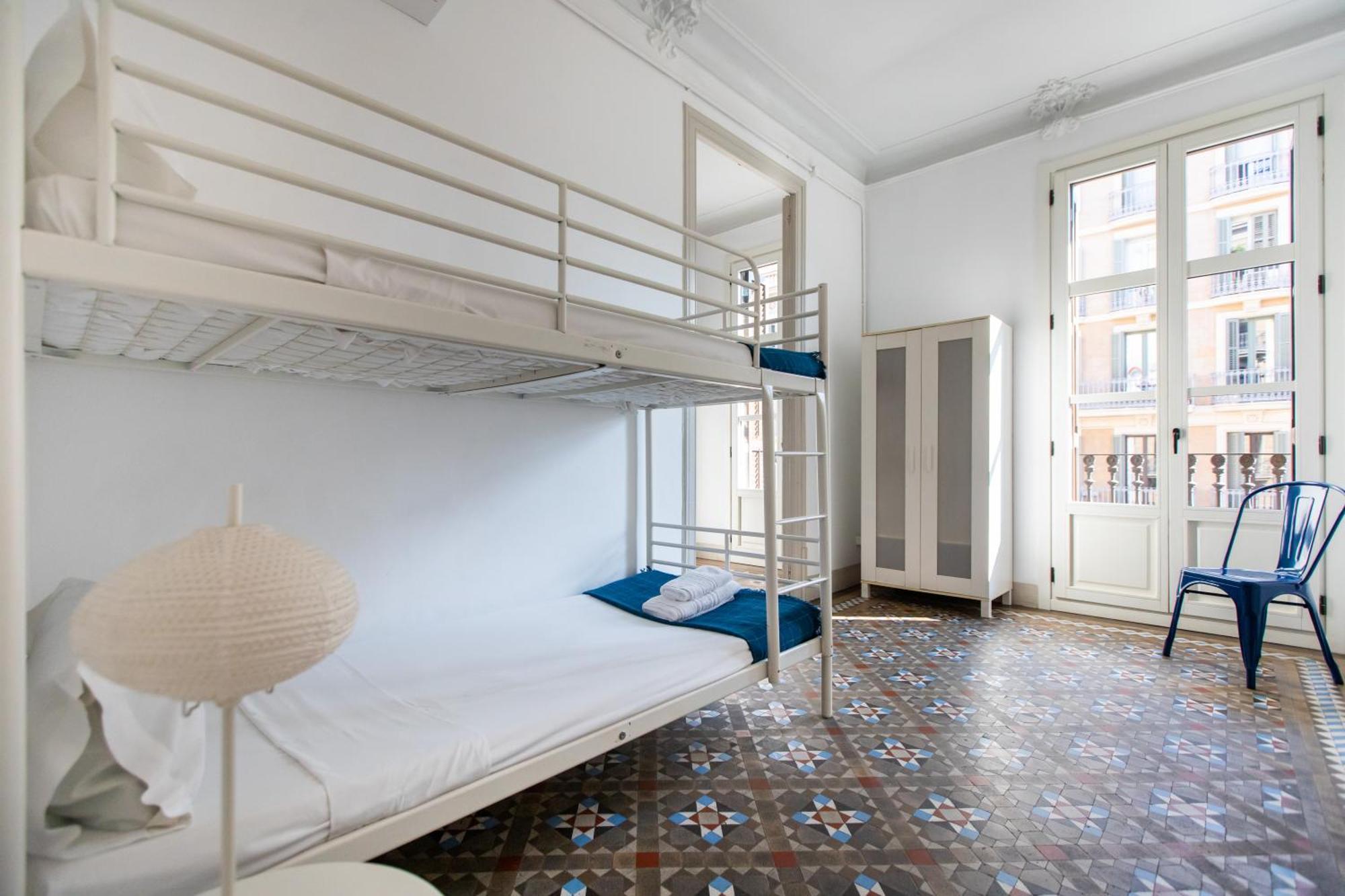 B21-apartamento Modernista Grupos Barcelona